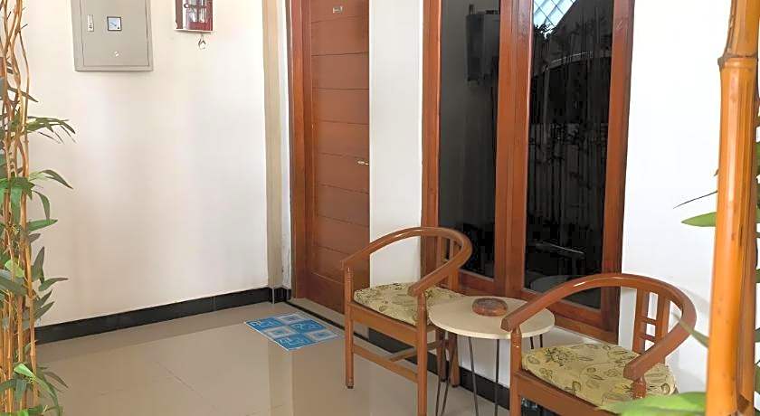 Prime Adisucipto Hotel