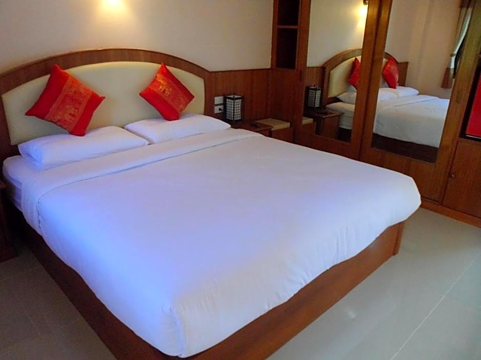 Baan Rom Mai