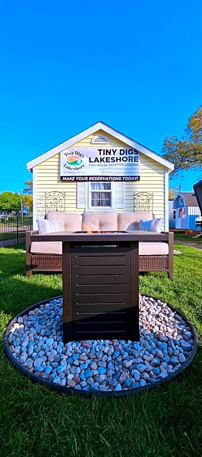 Tiny Digs Lakeshore - Tiny House Lodging