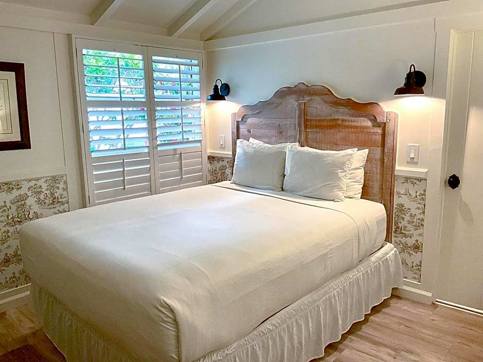 Carmel Green Lantern Inn