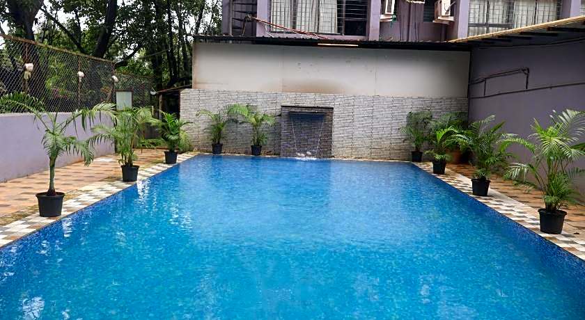 Emerald Retreat