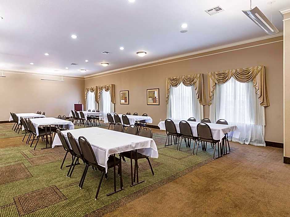 La Quinta Inn & Suites by Wyndham Waxahachie