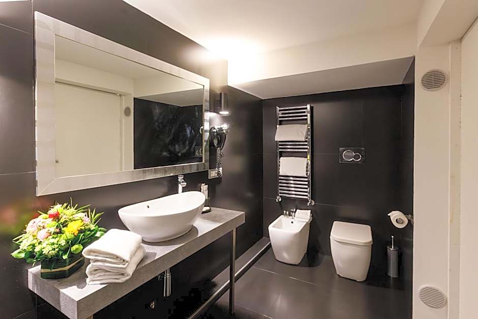 Piazza Farnese Luxury Suites