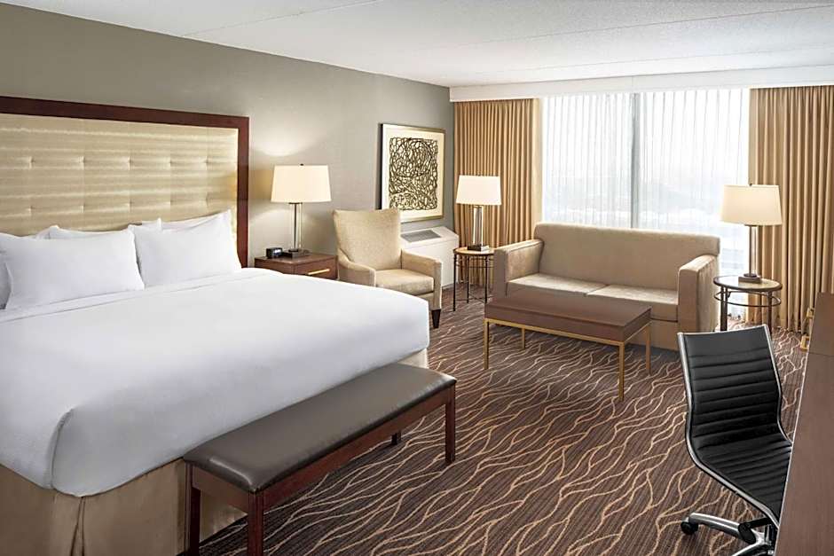 Hilton Kansas City Airport