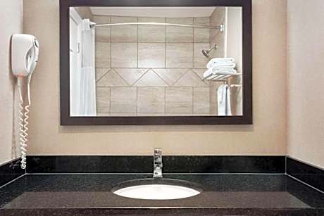 2 Double Beds Non-Smoking