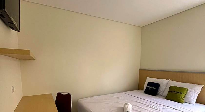 Urbanview Indria Inn Solo by RedDoorz