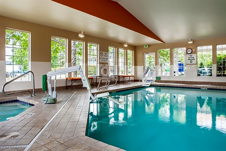 Holiday Inn Express Corvallis-On the River, an IHG Hotel