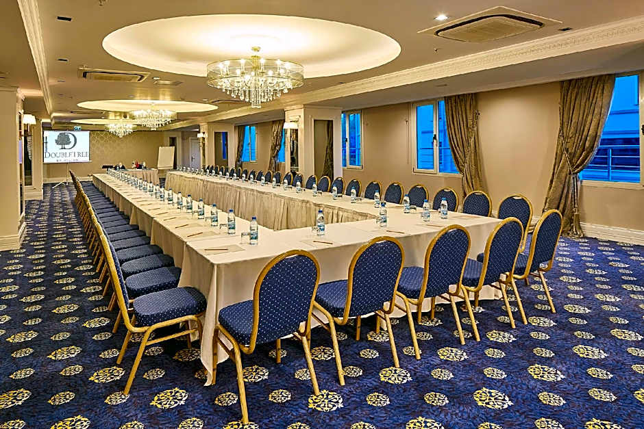DoubleTree By Hilton Hotel Izmir - Alsancak