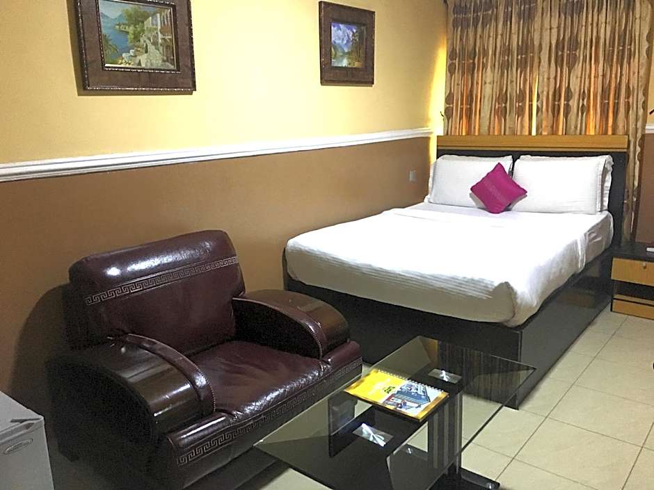 Sweet Savor Hotels & Suites