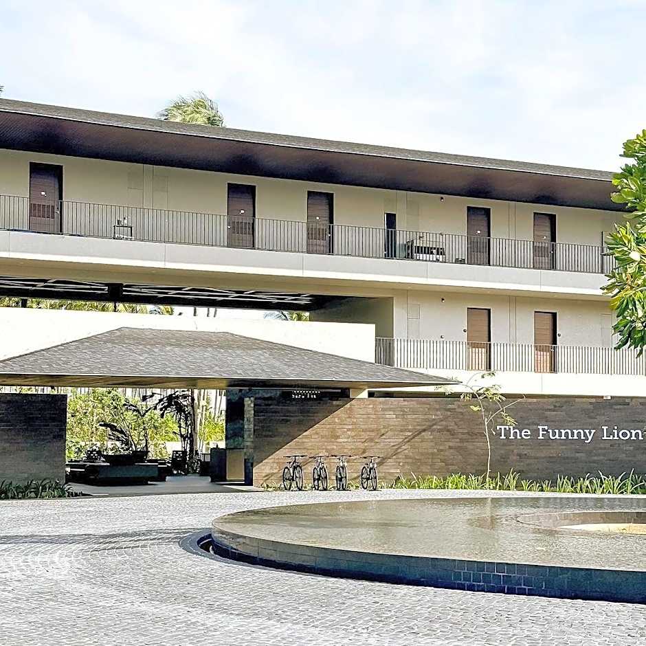 The Funny Lion - Puerto Princesa
