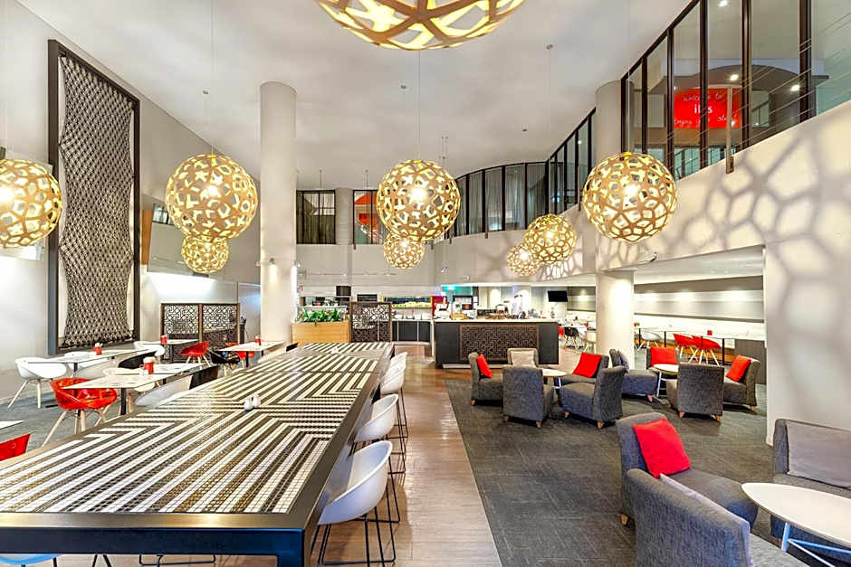 ibis Melbourne Hotel and Apartments