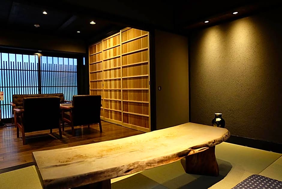 Reikaku Yasaka