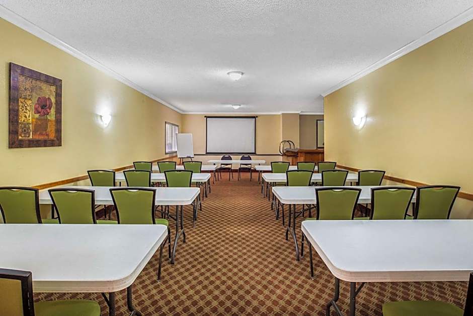 Baymont by Wyndham Tehachapi