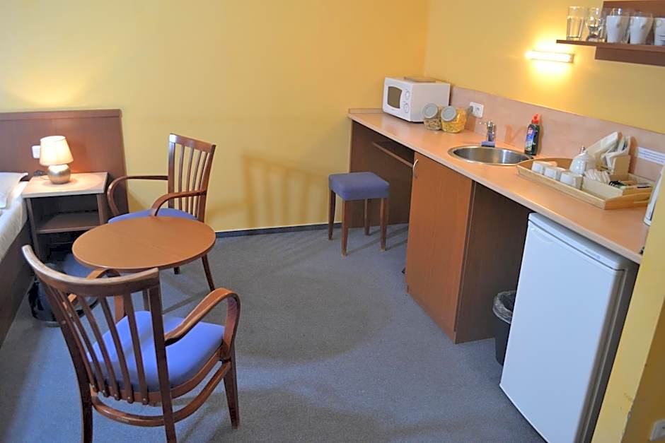Aparthotel Austria Suites