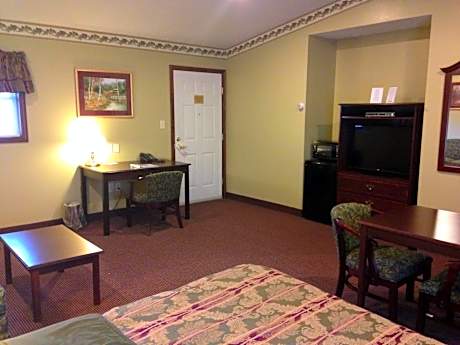 Fred's Inn Restaurant & Lodging