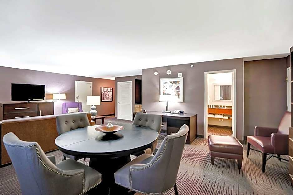DoubleTree By Hilton Hotel Wilmington Downtown