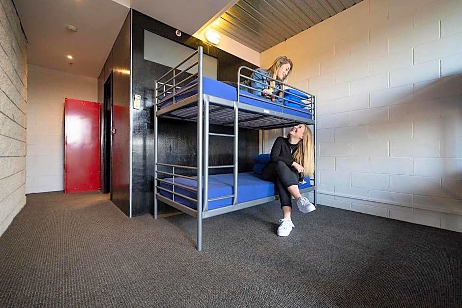 Summer House Backpackers Melbourne