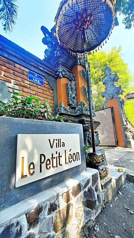 VILLA LE PETIT LEON "Authentic Traditional Wooden House"