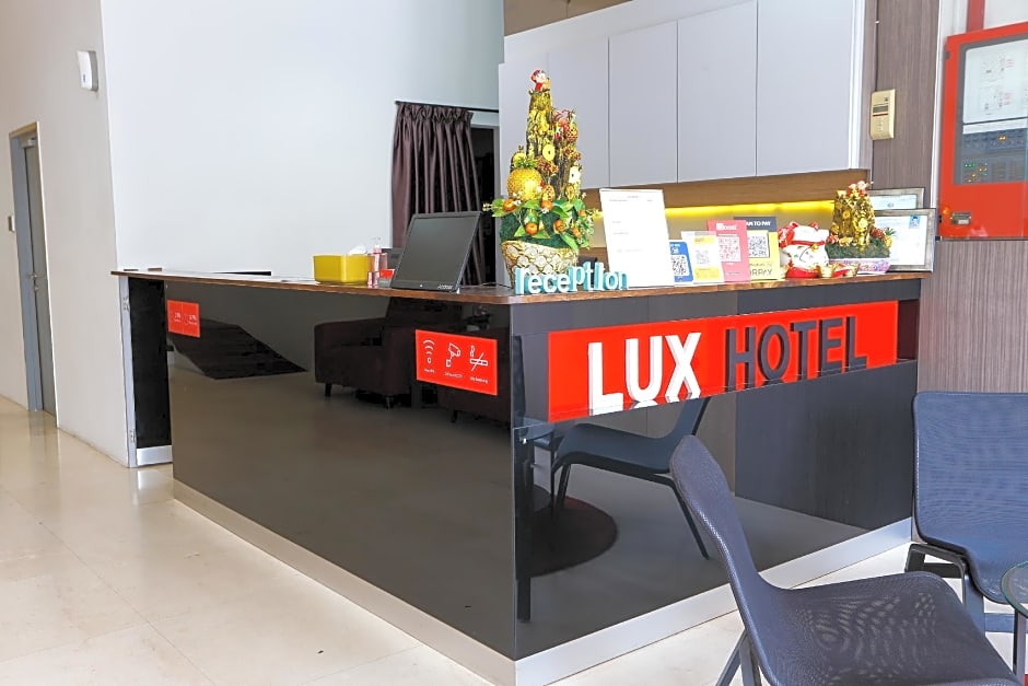Lux Hotel