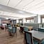 Hampton Inn by Hilton Williams