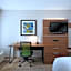 Holiday Inn Express & Suites Milton East I-10 By IHG