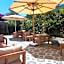Tarcin Alacati Otel