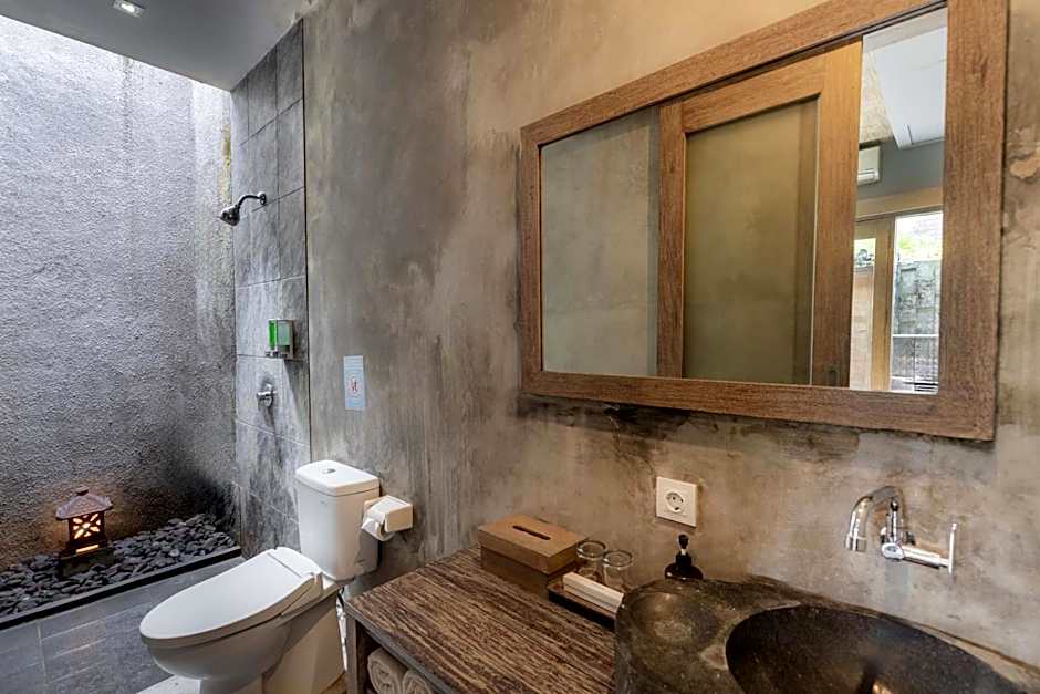 ME Villa Kayu Tulang