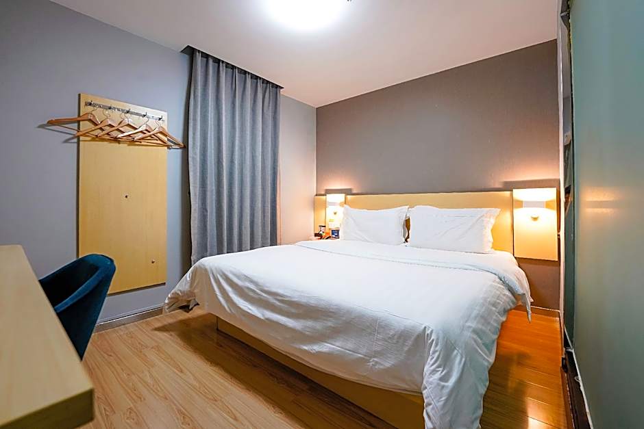 7 Days Inn Nanchang Railway Station Center