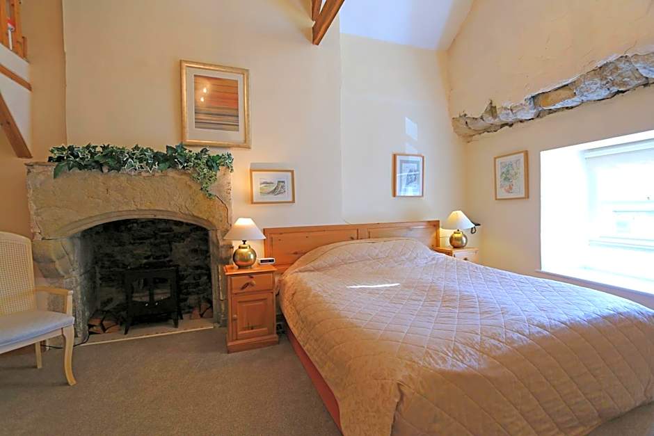 Centre Of Britain Hotel