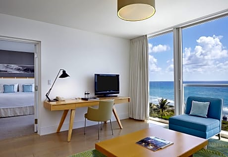 Suite, 1 King Bed with Sofa bed, Ocean View (1 King Bed and 1 Double Sofa Bed)