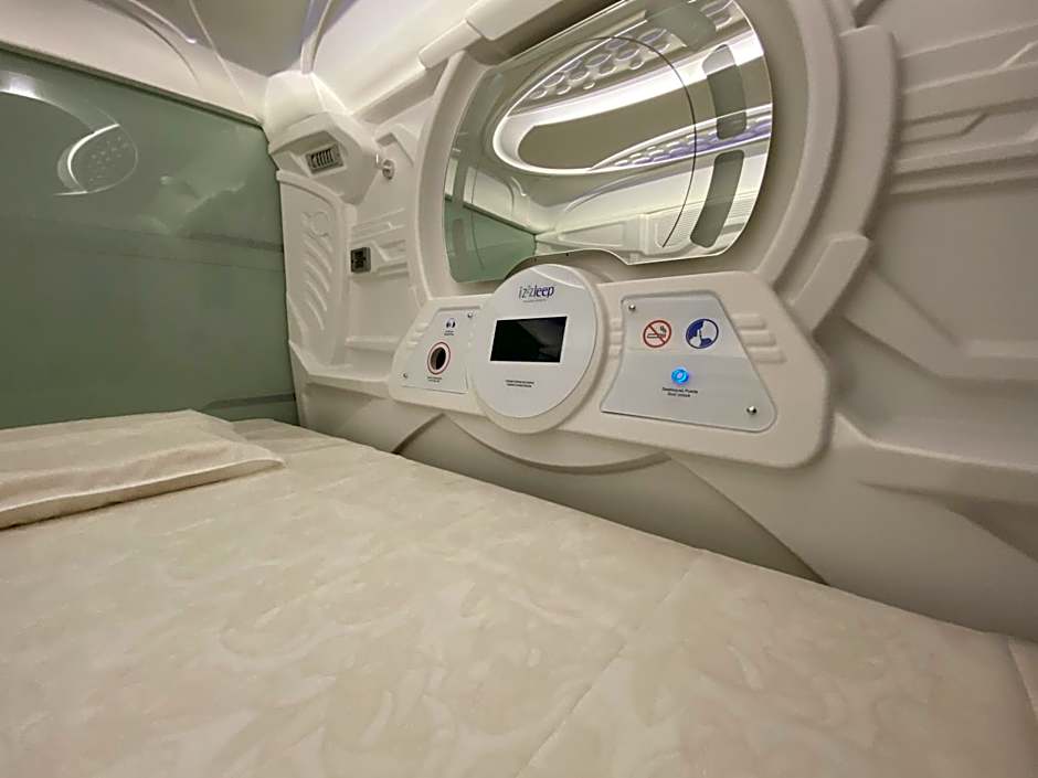 izZzleep WTC Mexico (world trade center Mexico)