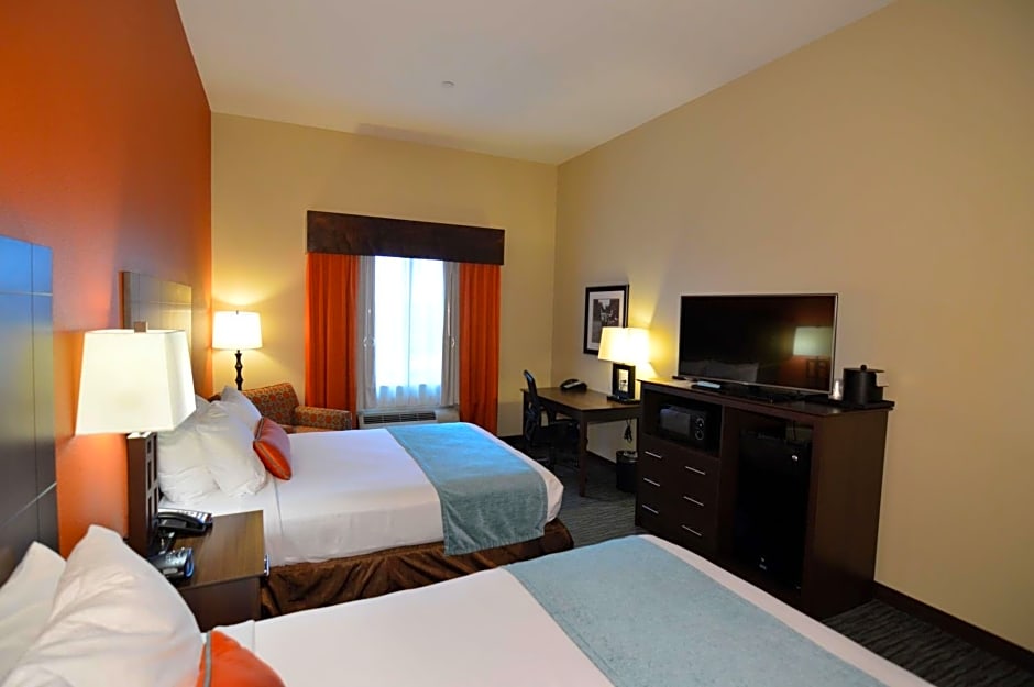 Best Western Plus Longhorn Inn & Suites