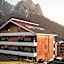 La Paula Apartments & Suites