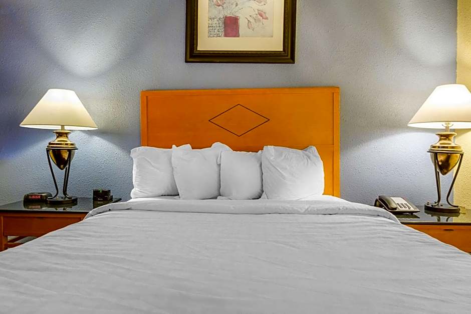 Inn at Lebanon - Hershey & Manheim area