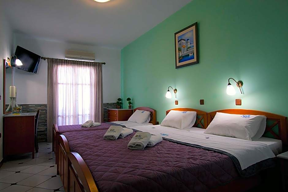 Photo 1 of 9 of Triple Room