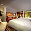 Novotel Zhengzhou Convention Centre Hotel