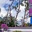 RedDoorz Plus near Dreamland Beach