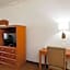 Howard Johnson Hotel & Suites by Wyndham Pico Rivera