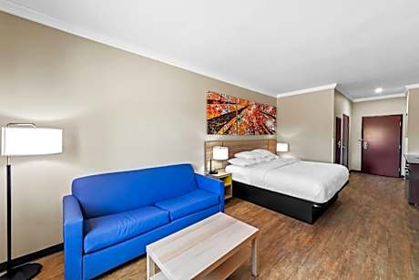 King Studio Suite - Non-Smoking