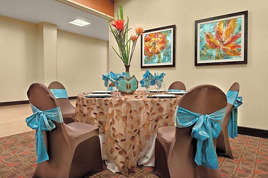 Hampton Inn By Hilton & Suites Tampa Northwest/Oldsmar