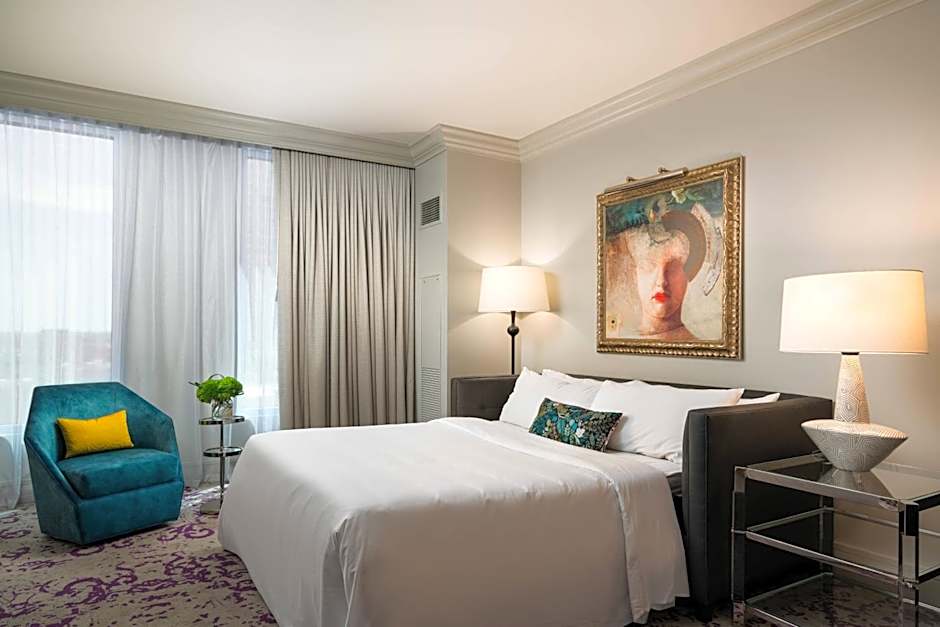 Photo 1 of 7 of 1 King Bed with Sofabed Suite, City View