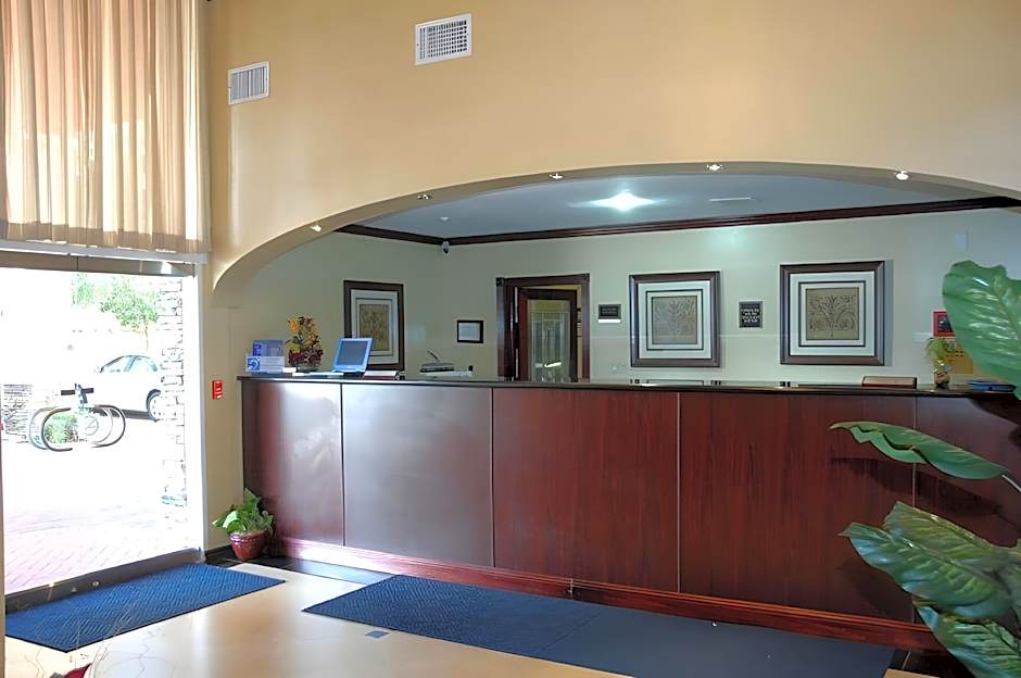 Holiday Inn Express Anaheim West By IHG