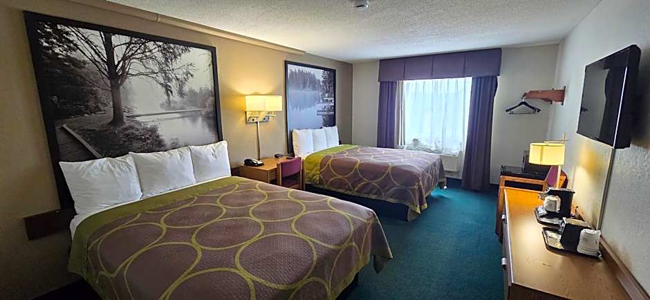 Super 8 by Wyndham Rogers Minnesota