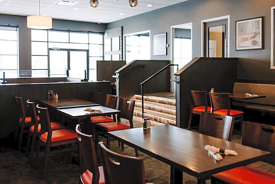 Delta Hotels by Marriott Saguenay Conference Centre