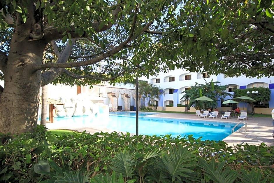 Hotel Gran Plaza & Convention Center