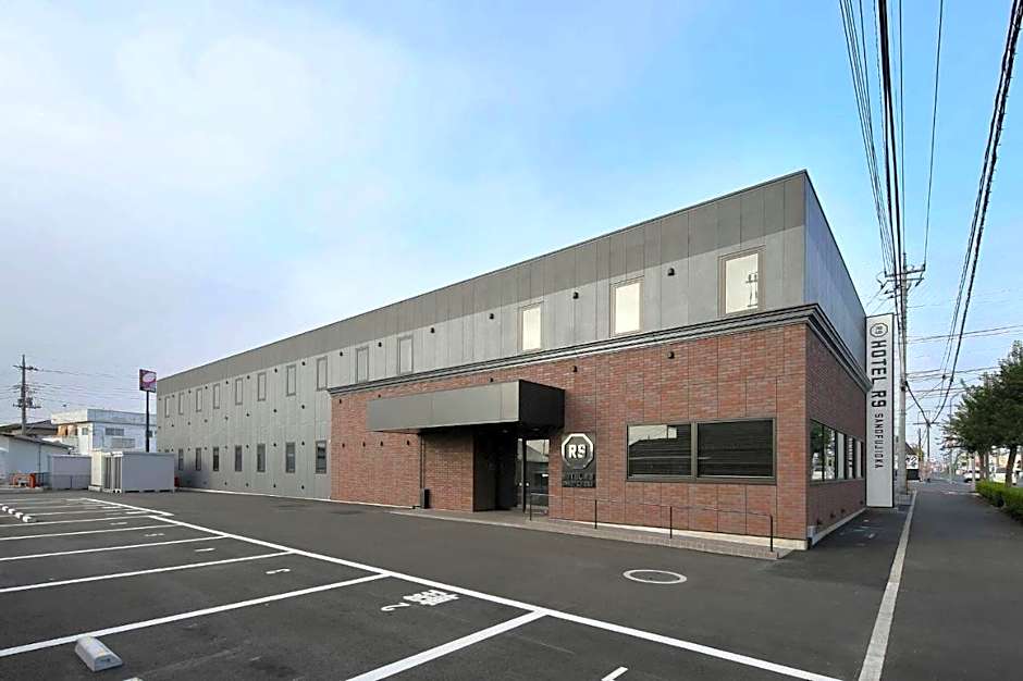 HOTEL R9 SANOFUJIOKA