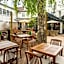 The Globe, Warwick, Warwickshire - Brunning & Price
