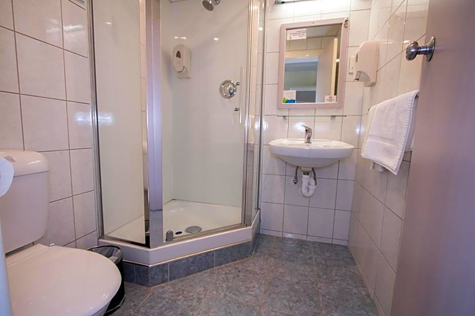 Hotel Waterloo & Backpackers