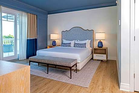 Venetian, Suite, 1 King, City view, Balcony