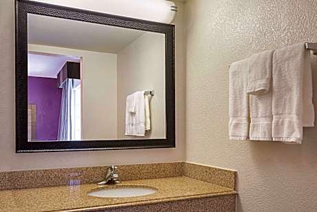 Double Room with Two Double Beds and Ocean View - Non-Smoking